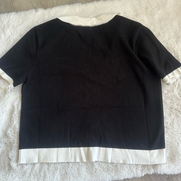 Ellen Tracy Black and Cream Button-Up Top - Picture 4 of 4